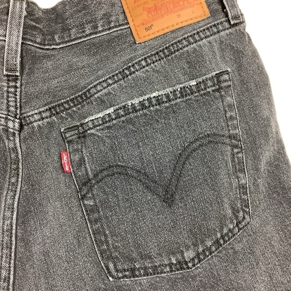 LEVI’S 501 DISTRESSED GRAY JEANS SHORTS - Picture 9 of 11